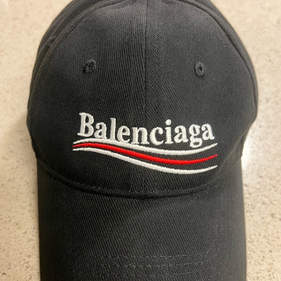 BALENCIAGA Political Cap - EUC - 💯 AUTHENTIC - Picture 2 of 8